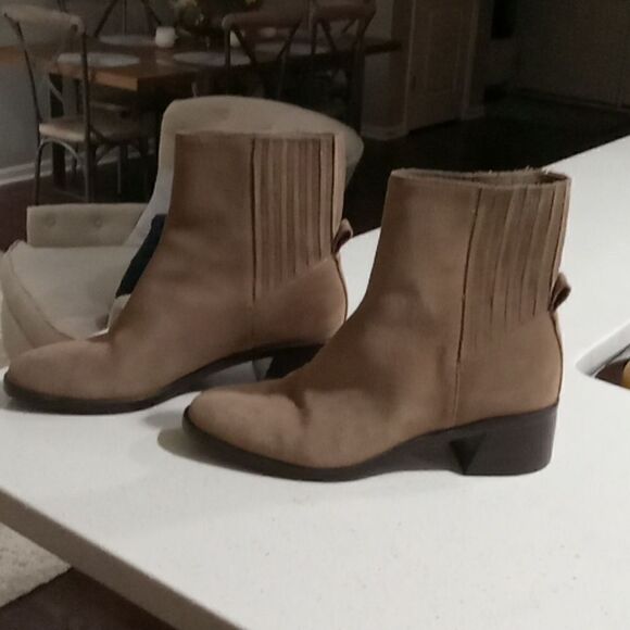 Dolce Vita Linny H2O waterproof suede  ankle boot in tan/truffle size 10 NWT - Picture 5 of 8